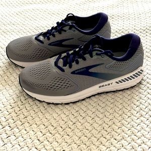 Brooks Beast 20 Men’s Grey/Blue Running Shoes size 10 New without box